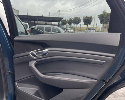 Синий Ауди E-Tron, объемом двигателя 0 л и пробегом 111 тыс. км за 26200 $, фото 18 на Automoto.ua