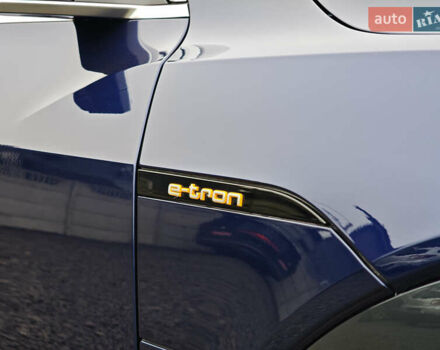 Синий Ауди E-Tron, объемом двигателя 0 л и пробегом 95 тыс. км за 34999 $, фото 10 на Automoto.ua