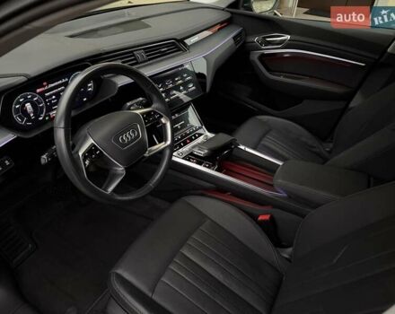 Синий Ауди E-Tron, объемом двигателя 0 л и пробегом 100 тыс. км за 29300 $, фото 7 на Automoto.ua