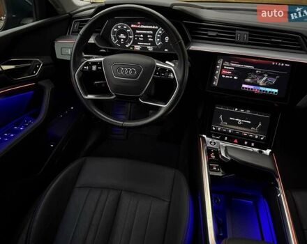Синий Ауди E-Tron, объемом двигателя 0 л и пробегом 100 тыс. км за 29300 $, фото 6 на Automoto.ua
