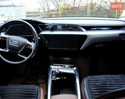 Синий Ауди E-Tron, объемом двигателя 0 л и пробегом 52 тыс. км за 31500 $, фото 27 на Automoto.ua
