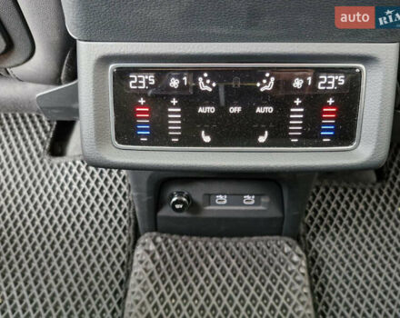 Синий Ауди E-Tron, объемом двигателя 0 л и пробегом 5 тыс. км за 58900 $, фото 20 на Automoto.ua