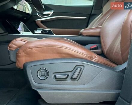 Синий Ауди E-Tron, объемом двигателя 0 л и пробегом 94 тыс. км за 35790 $, фото 20 на Automoto.ua