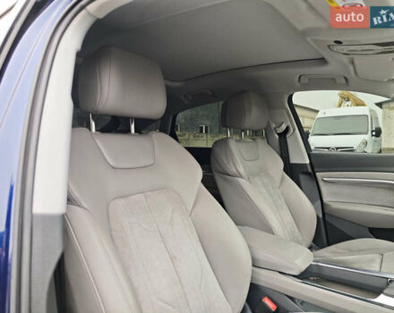 Синий Ауди E-Tron, объемом двигателя 0 л и пробегом 95 тыс. км за 34999 $, фото 80 на Automoto.ua