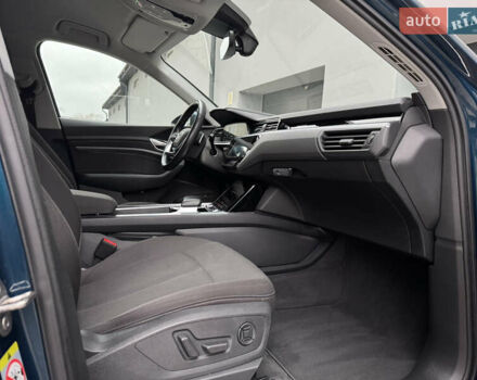 Синій Ауді E-Tron, об'ємом двигуна 0 л та пробігом 140 тис. км за 20900 $, фото 41 на Automoto.ua