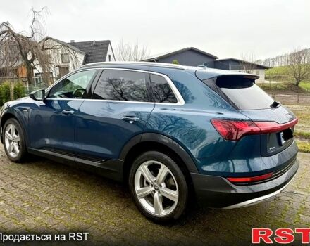 Синій Ауді E-Tron, об'ємом двигуна 0.41 л та пробігом 83 тис. км за 33480 $, фото 3 на Automoto.ua