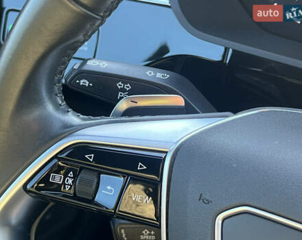 Синий Ауди E-Tron, объемом двигателя 0 л и пробегом 40 тыс. км за 36514 $, фото 64 на Automoto.ua