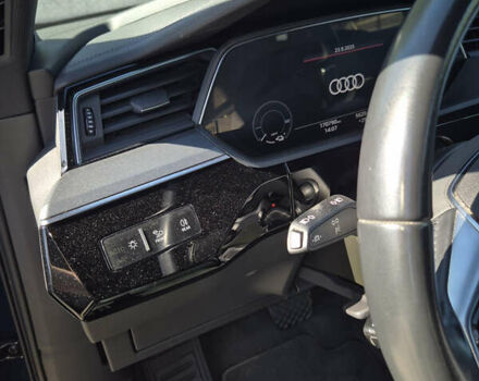 Синий Ауди E-Tron, объемом двигателя 0 л и пробегом 170 тыс. км за 22500 $, фото 8 на Automoto.ua