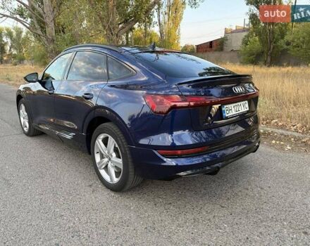 Синій Ауді E-Tron, об'ємом двигуна 0 л та пробігом 53 тис. км за 33700 $, фото 3 на Automoto.ua