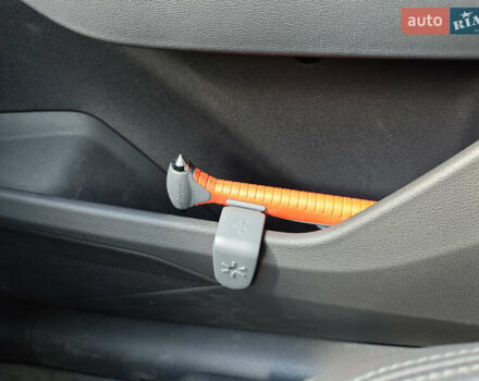 Ауди E-Tron 2020 в Киеве на Automoto.ua Синий Ауди E-Tron, объемом двигателя 0 л и пробегом 154 тыс. км за 29800 $, фото 34 на Automoto.ua