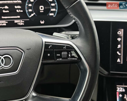 Синий Ауди E-Tron, объемом двигателя 0 л и пробегом 95 тыс. км за 34999 $, фото 37 на Automoto.ua