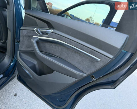 Синій Ауді E-Tron, об'ємом двигуна 0 л та пробігом 170 тис. км за 26499 $, фото 58 на Automoto.ua