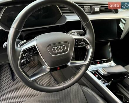 Синій Ауді E-Tron, об'ємом двигуна 0 л та пробігом 53 тис. км за 33700 $, фото 30 на Automoto.ua