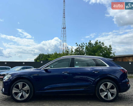 Синий Ауди E-Tron, объемом двигателя 0 л и пробегом 38 тыс. км за 39180 $, фото 4 на Automoto.ua