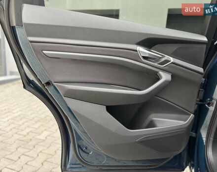 Синій Ауді E-Tron, об'ємом двигуна 0 л та пробігом 140 тис. км за 20900 $, фото 44 на Automoto.ua