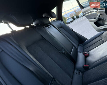 Синій Ауді E-Tron, об'ємом двигуна 0 л та пробігом 170 тис. км за 26499 $, фото 61 на Automoto.ua