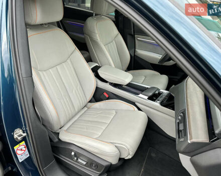 Синій Ауді E-Tron, об'ємом двигуна 0 л та пробігом 78 тис. км за 35800 $, фото 30 на Automoto.ua