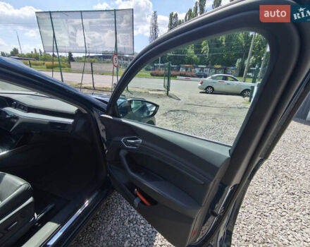 Ауди E-Tron 2020 в Киеве на Automoto.ua Синий Ауди E-Tron, объемом двигателя 0 л и пробегом 154 тыс. км за 29800 $, фото 16 на Automoto.ua