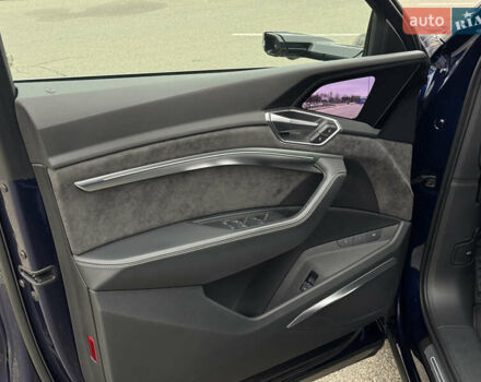 Синій Ауді E-Tron, об'ємом двигуна 0 л та пробігом 44 тис. км за 34000 $, фото 3 на Automoto.ua