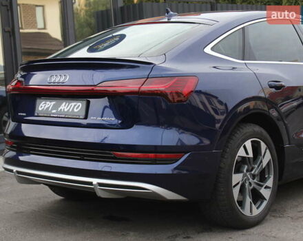 Синий Ауди E-Tron, объемом двигателя 0 л и пробегом 70 тыс. км за 34700 $, фото 12 на Automoto.ua