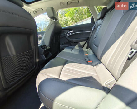 Ауди E-Tron 2020 в Киеве на Automoto.ua Синий Ауди E-Tron, объемом двигателя 0 л и пробегом 154 тыс. км за 29800 $, фото 14 на Automoto.ua