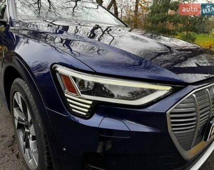 Синий Ауди E-Tron, объемом двигателя 0 л и пробегом 104 тыс. км за 33490 $, фото 1 на Automoto.ua