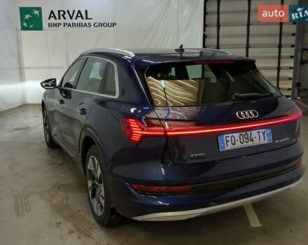 Синий Ауди E-Tron, объемом двигателя 0 л и пробегом 75 тыс. км за 45652 $, фото 4 на Automoto.ua