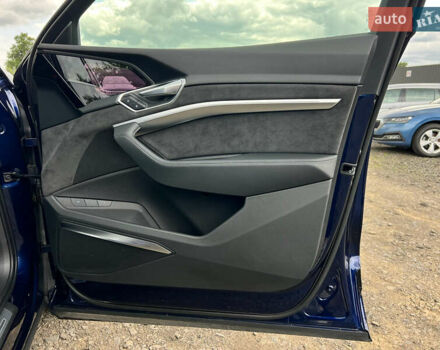 Синий Ауди E-Tron, объемом двигателя 0 л и пробегом 38 тыс. км за 39180 $, фото 62 на Automoto.ua
