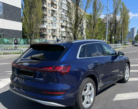 Синий Ауди E-Tron, объемом двигателя 0 л и пробегом 50 тыс. км за 29500 $, фото 2 на Automoto.ua