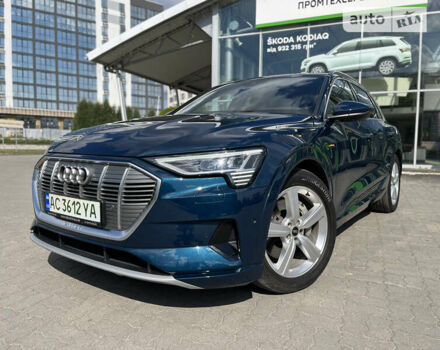 Синій Ауді E-Tron, об'ємом двигуна 0 л та пробігом 57 тис. км за 38500 $, фото 2 на Automoto.ua