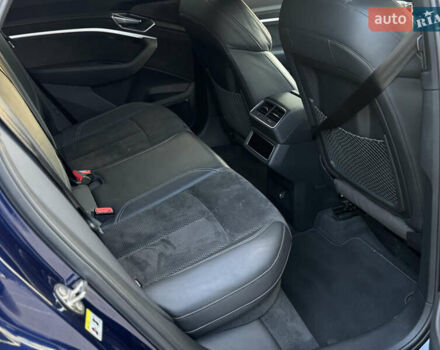 Синий Ауди E-Tron, объемом двигателя 0 л и пробегом 71 тыс. км за 28300 $, фото 17 на Automoto.ua