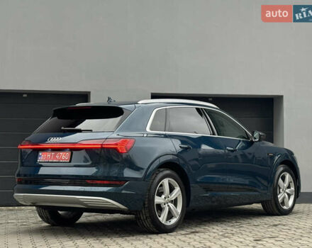 Синій Ауді E-Tron, об'ємом двигуна 0 л та пробігом 140 тис. км за 20900 $, фото 8 на Automoto.ua