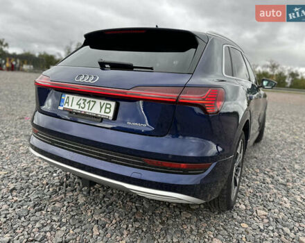 Синий Ауди E-Tron, объемом двигателя 0 л и пробегом 102 тыс. км за 34500 $, фото 6 на Automoto.ua