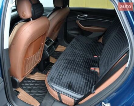 Синий Ауди E-Tron, объемом двигателя 0 л и пробегом 52 тыс. км за 31500 $, фото 20 на Automoto.ua