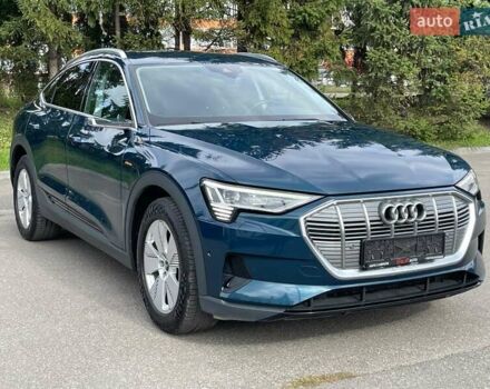 Синий Ауди E-Tron, объемом двигателя 0 л и пробегом 142 тыс. км за 26500 $, фото 1 на Automoto.ua