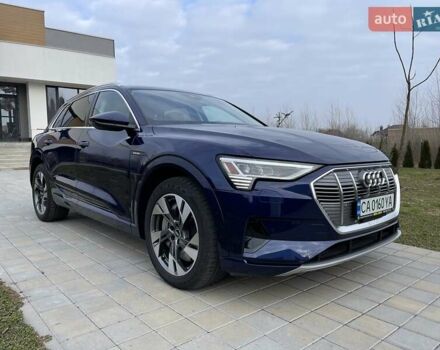 Синий Ауди E-Tron, объемом двигателя 0 л и пробегом 55 тыс. км за 37500 $, фото 7 на Automoto.ua
