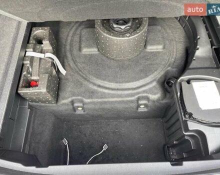 Синий Ауди E-Tron, объемом двигателя 0 л и пробегом 142 тыс. км за 26500 $, фото 23 на Automoto.ua