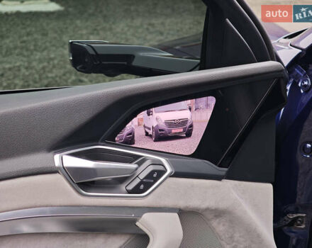 Синий Ауди E-Tron, объемом двигателя 0 л и пробегом 95 тыс. км за 34999 $, фото 28 на Automoto.ua