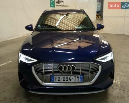 Синий Ауди E-Tron, объемом двигателя 0 л и пробегом 75 тыс. км за 45652 $, фото 2 на Automoto.ua