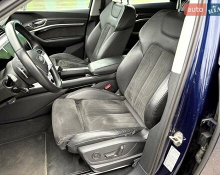 Синій Ауді E-Tron, об'ємом двигуна 0 л та пробігом 95 тис. км за 33700 $, фото 7 на Automoto.ua