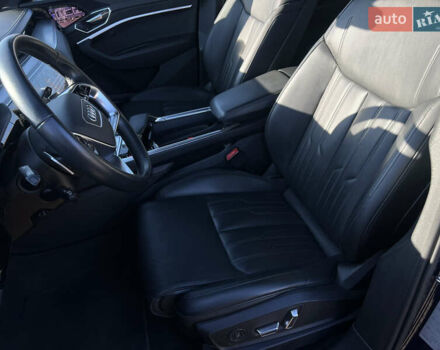 Синий Ауди E-Tron, объемом двигателя 0 л и пробегом 40 тыс. км за 36514 $, фото 32 на Automoto.ua