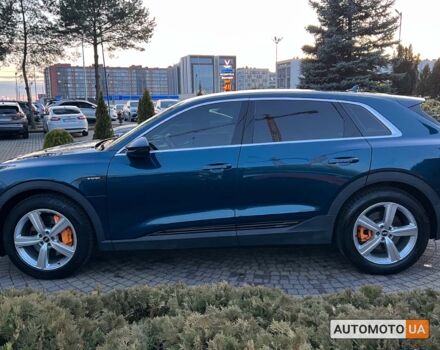Синий Ауди E-Tron, объемом двигателя 71 л и пробегом 50 тыс. км за 34500 $, фото 3 на Automoto.ua