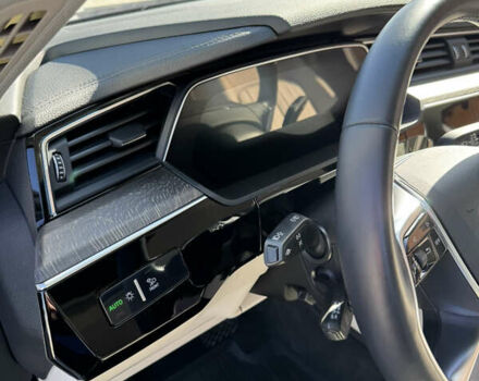 Синий Ауди E-Tron, объемом двигателя 0 л и пробегом 46 тыс. км за 35900 $, фото 18 на Automoto.ua