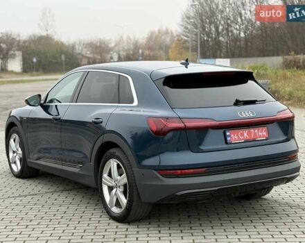 Синий Ауди E-Tron, объемом двигателя 0 л и пробегом 69 тыс. км за 32700 $, фото 8 на Automoto.ua