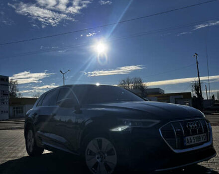Синій Ауді E-Tron, об'ємом двигуна 0 л та пробігом 82 тис. км за 34800 $, фото 7 на Automoto.ua