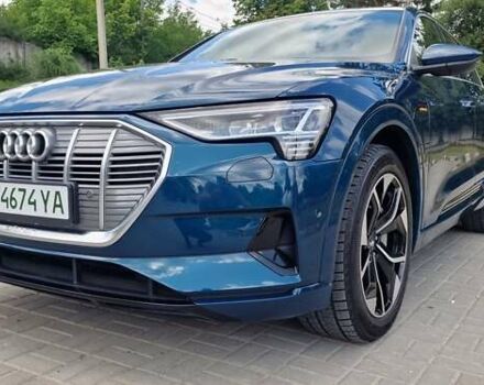 Синий Ауди E-Tron, объемом двигателя 0 л и пробегом 39 тыс. км за 36500 $, фото 38 на Automoto.ua