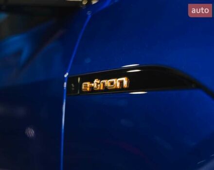 Синій Ауді E-Tron, об'ємом двигуна 0 л та пробігом 33 тис. км за 49899 $, фото 18 на Automoto.ua