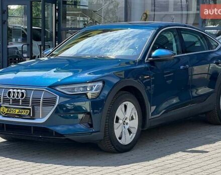 Синій Ауді E-Tron, об'ємом двигуна 0 л та пробігом 45 тис. км за 33900 $, фото 3 на Automoto.ua