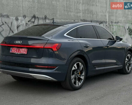 Ауді E-Tron 2021 у Львові на Automoto.ua Синій Ауді E-Tron, об'ємом двигуна 0 л та пробігом 73 тис. км за 38520 $, фото 15 на Automoto.ua