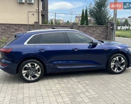 Синій Ауді E-Tron, об'ємом двигуна 0 л та пробігом 46 тис. км за 29900 $, фото 5 на Automoto.ua